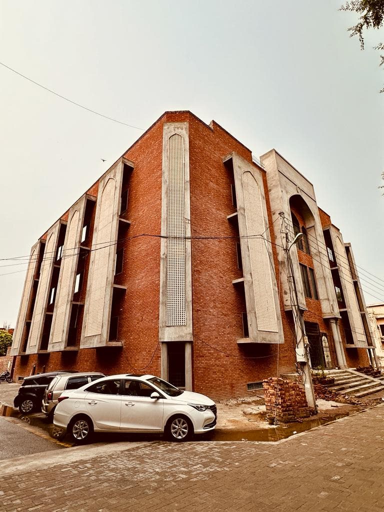 Bait Un Noor Mosque - Image 3